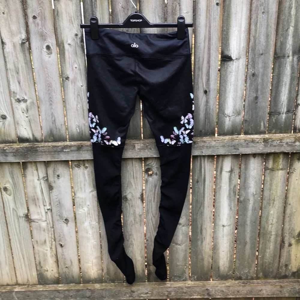 ALO Yoga Black Gypset Goddess Butterfly Leggings: Size Small - Picture 9 of 16
